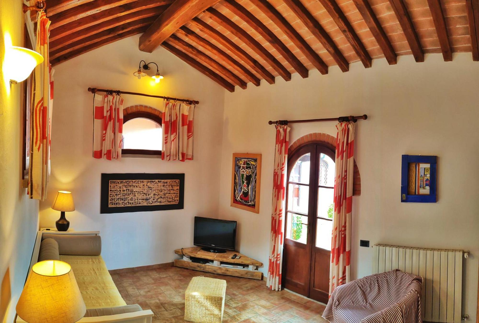 Podere Santa Rita Agroturismo *